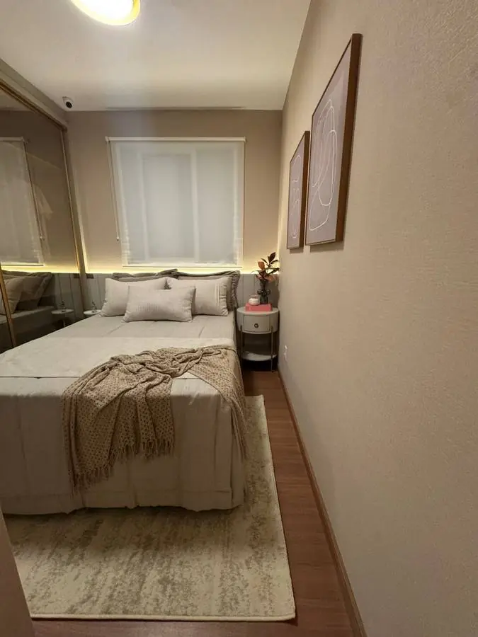 Foto do quarto de casal do apartamento decorado do Caminho dos Jerivás